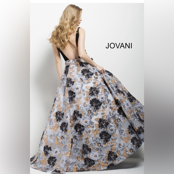 JOVANI Black Metallic Print Plunging Neckline Ballgown Dress with pockets - Picture 2 of 5